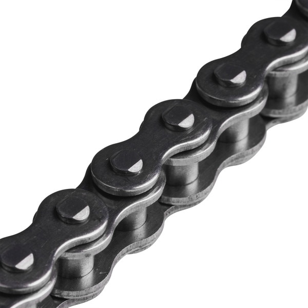 close-up view of chain links